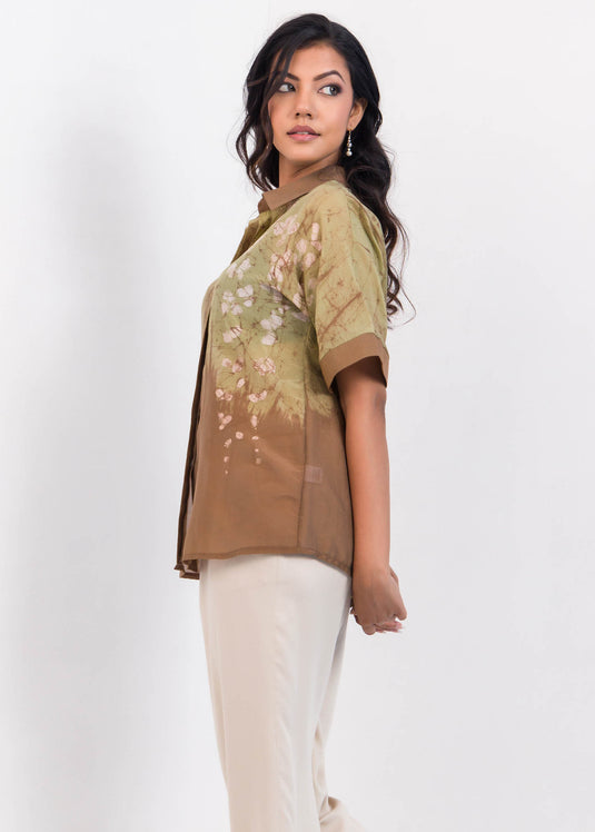 Floral detailed batik shirt