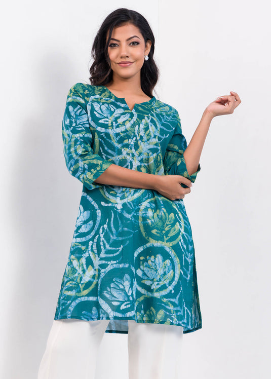 Floral detailed short batik kurtha top