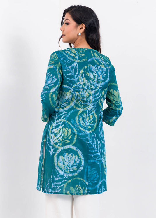 Floral detailed short batik kurtha top