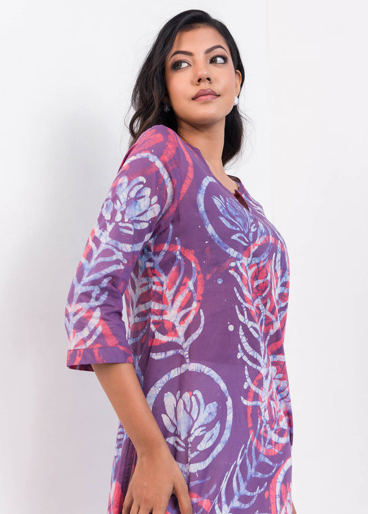 Floral detailed short batik kurtha top