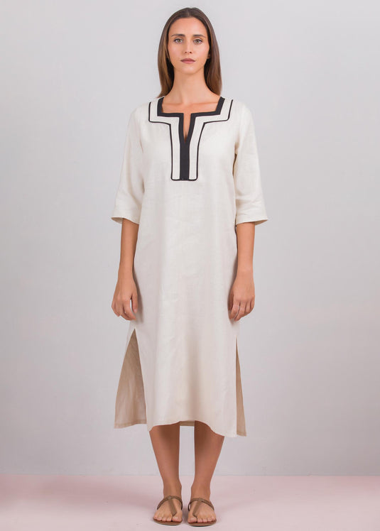 Contrast piping detailed dress