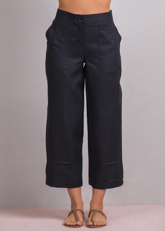 Pin tuck detailed pant