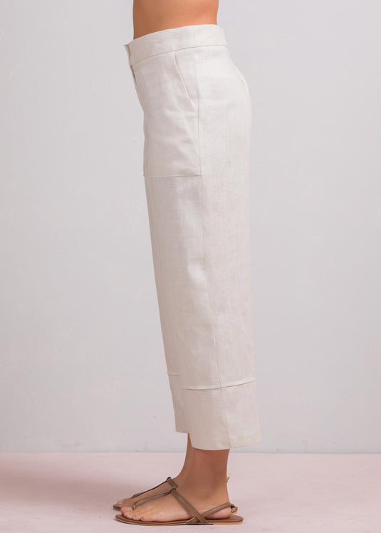 Pin tuck detailed pant