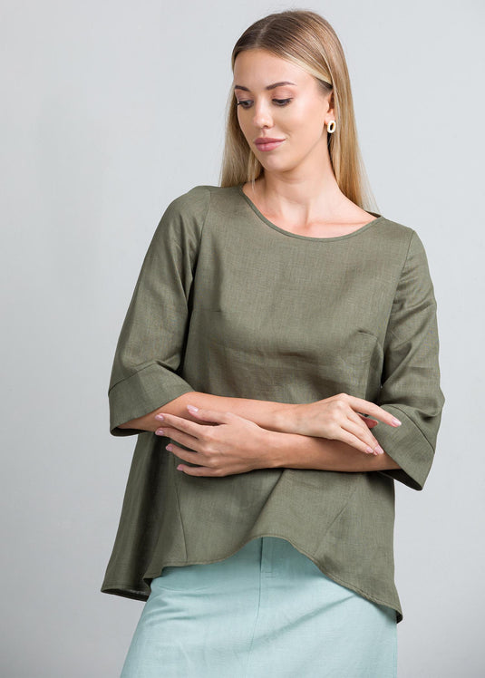 Blouse with seam details