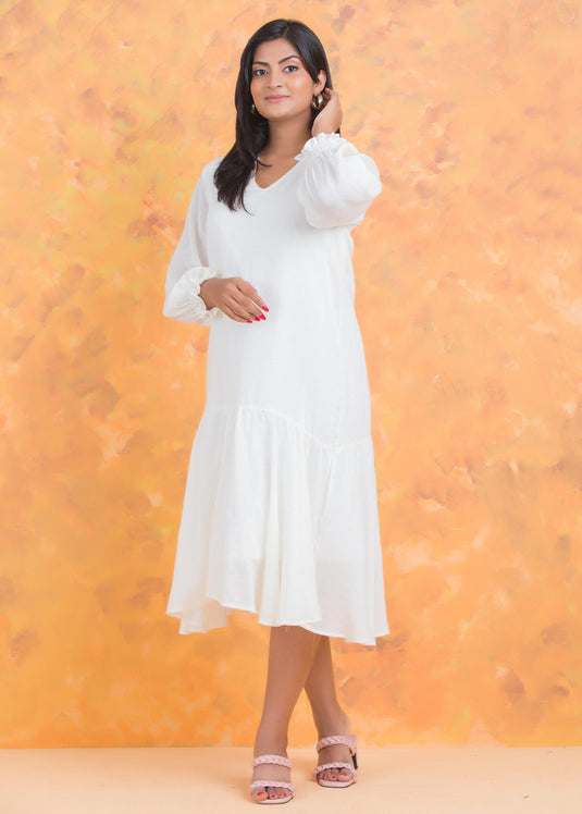 Neck pleated long sleeve midi dress