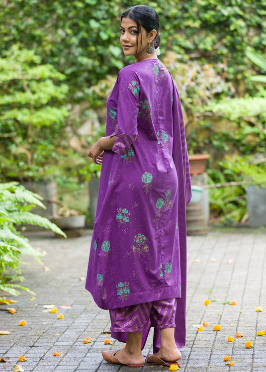 V neck long length kurtha top