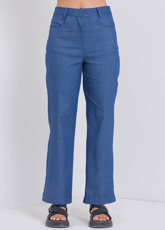 Basic Straight Leg Pant