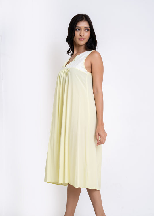 Cutlon Yoke Detailed Night Dress