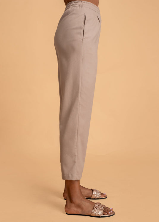 Three Quarter Pant With Elasticated Waist Band