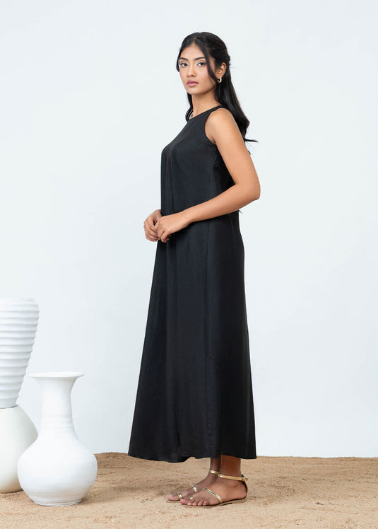 Sleeveless Round Neck Maxi Trapeze Dress