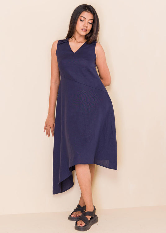 Sleeveless v neck linen dress