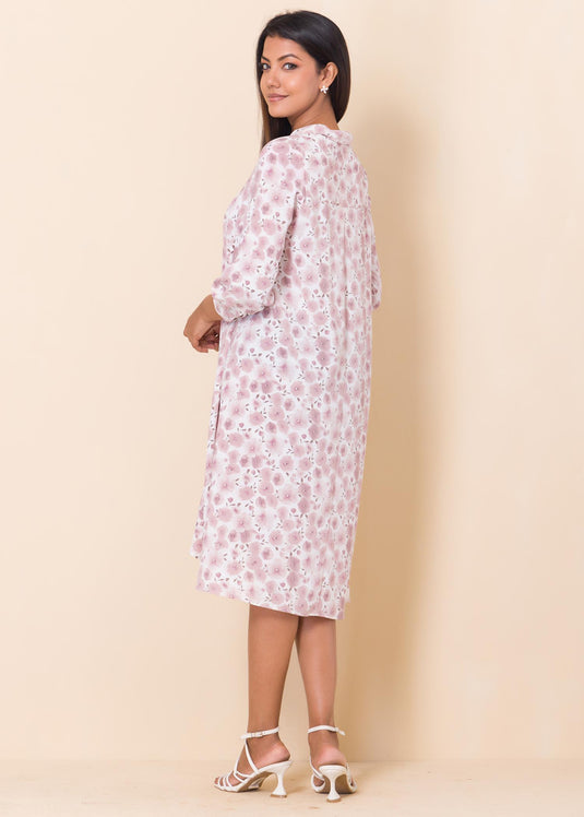 Printed volumy dress with collar