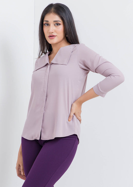 Large Collar Blouse With Long Sleeves