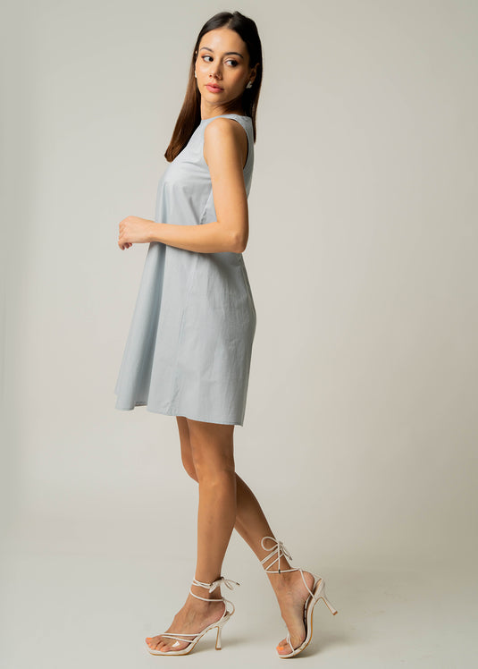 Sleeveless trapeze dress