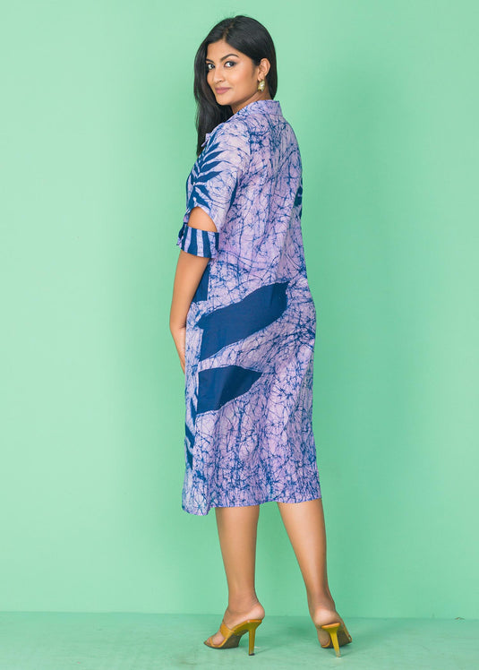 Leaves detaild batik collared dress